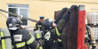 Зарайские пожарные смогли пройти полосу препятствий и выйти из задымленного лабиринта - Regions.Ru