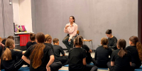 Выпускница провела мастер-класс для юных артистов в родной школе искусств - Regions.Ru
